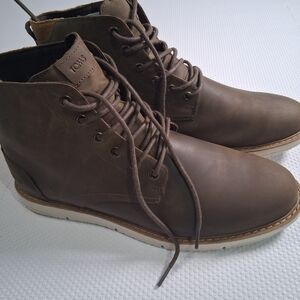 Toms Brown Leather Men's Chukka Boots